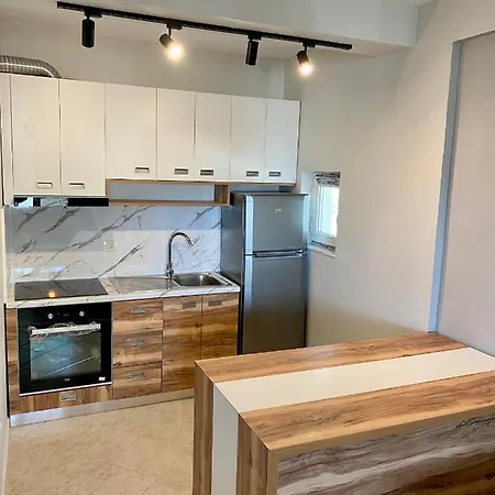 Joyb Near Golem, Durres Appartement *