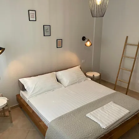 Joyb Near Golem, Durres * Golem (Tirana)