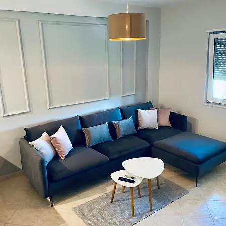 Joyb Near Golem, Durres Apartament *